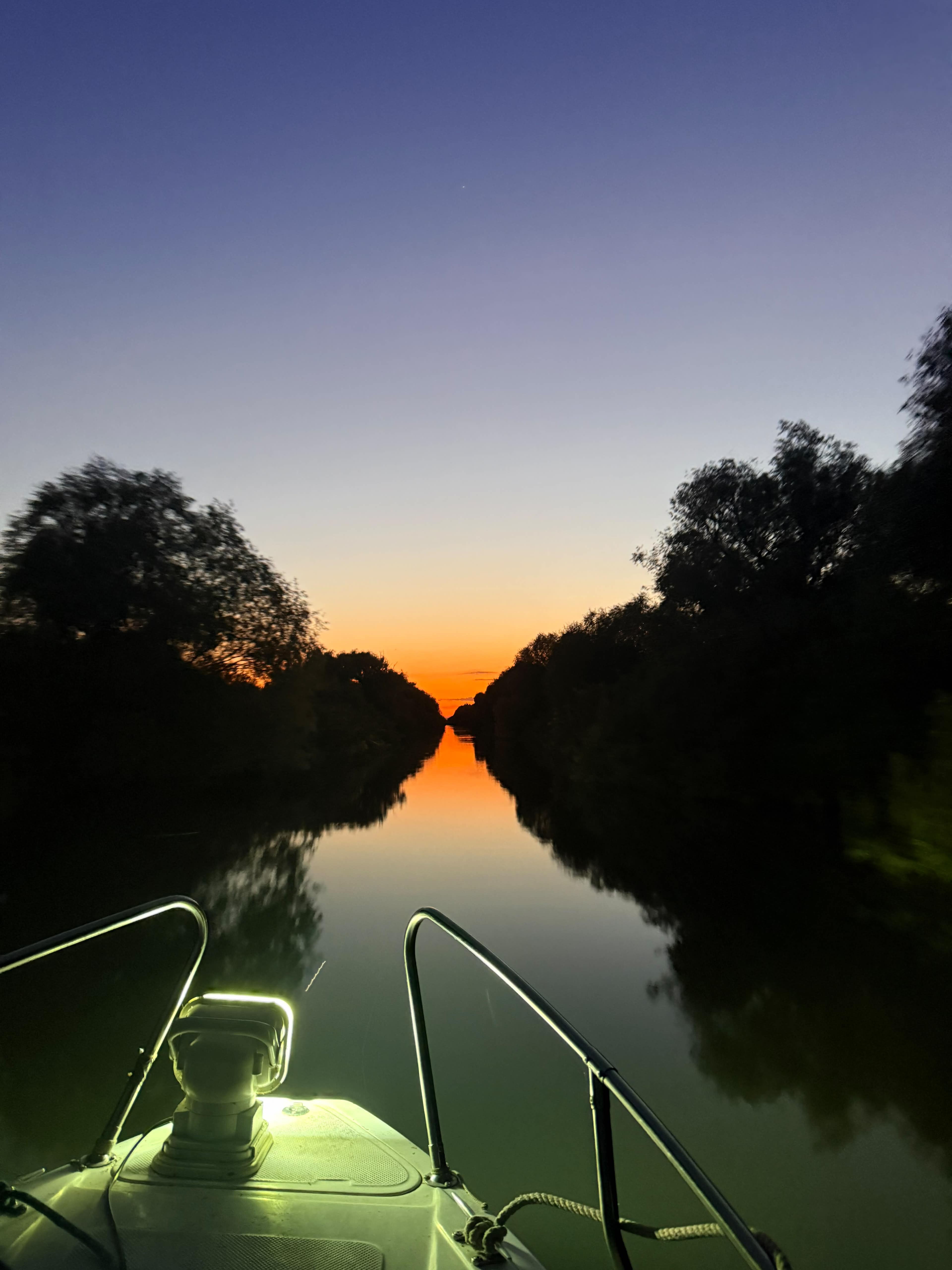Pescuit nocturn la Holbina